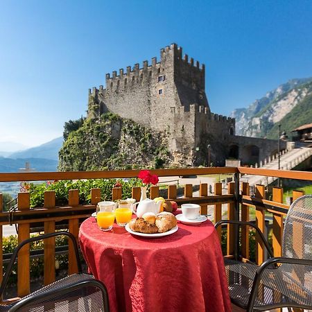 Hotel Antica Croce - Gardaslowemotion Tenno Exterior photo
