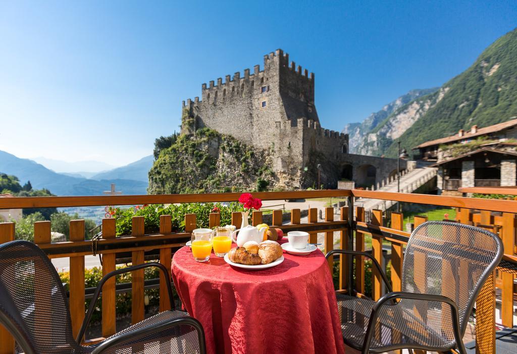 Hotel Antica Croce - Gardaslowemotion Tenno Exterior photo