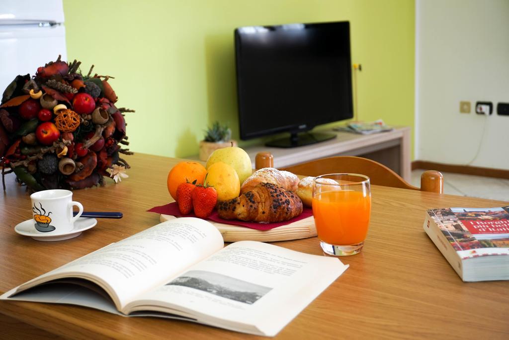 Hotel Antica Croce - Gardaslowemotion Tenno Room photo
